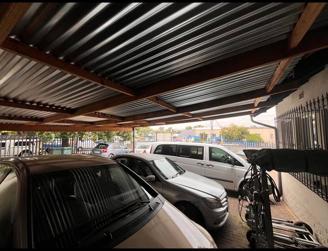 250M² OFFICE FOR SALE IN EASTLEIGH